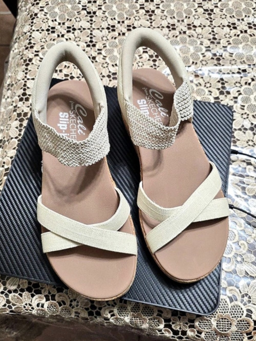Skechers Hands Free Slip-ins: Cali Pier Lite Wedge Sandal Cali Pier Lite Wedge